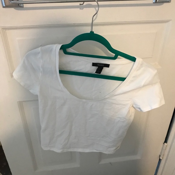 Forever 21 white cropped tshirt - Picture 1 of 3
